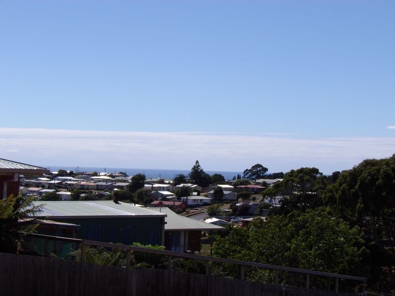 77 Oonah Street, Burnie TAS 7320