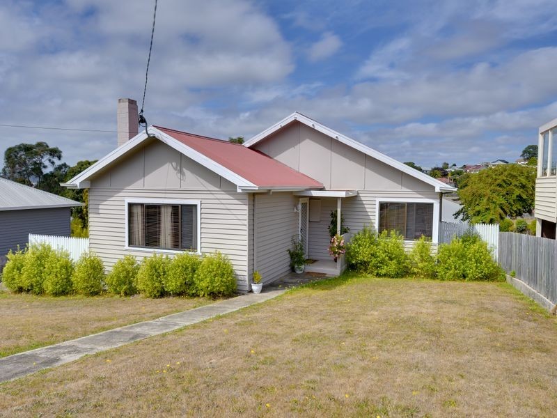 123 Bird Street, Burnie TAS 7320
