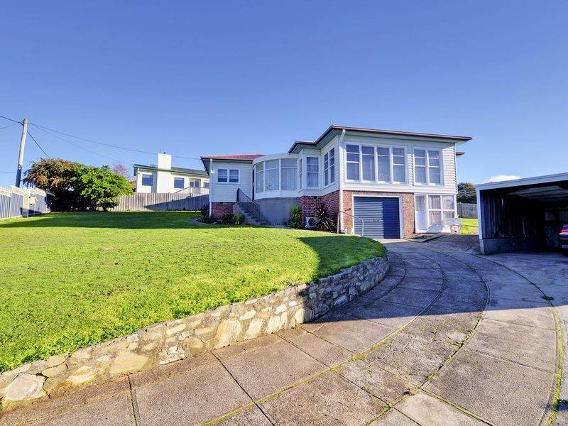 14-16 Malunna Crescent, Burnie TAS 7320