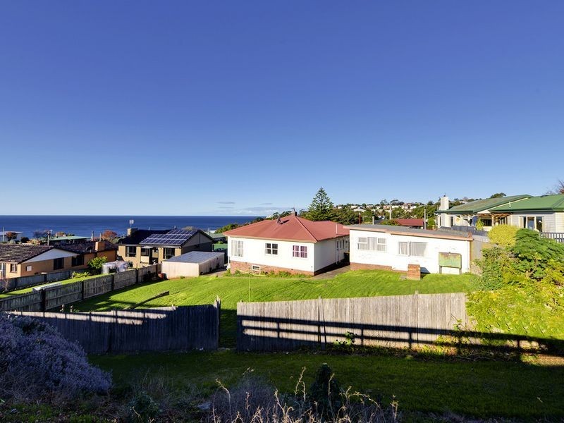 14-16 Malunna Crescent, Burnie TAS 7320