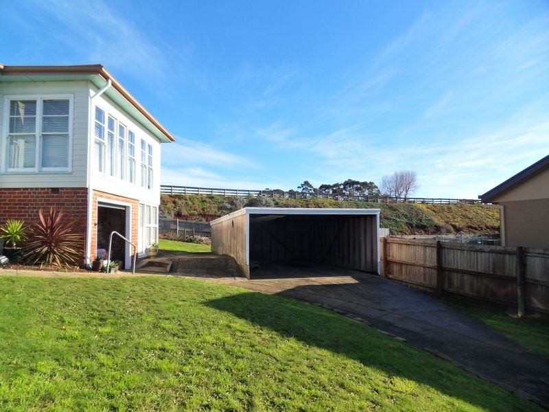 14-16 Malunna Crescent, Burnie TAS 7320
