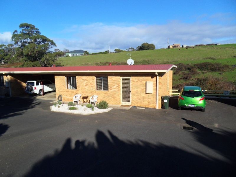 2/16 Warreen Drive, Penguin TAS 7316