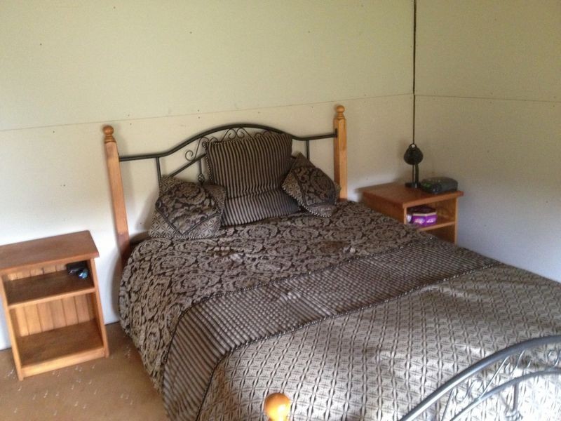 80 South Road, Penguin TAS 7316