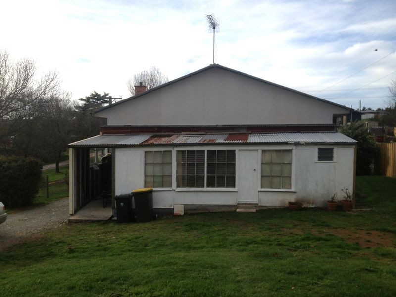80 South Road, Penguin TAS 7316