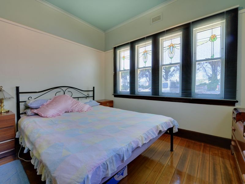 18 Reeves Street, Burnie TAS 7320