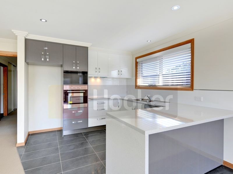 2/84 Cardigan Street, Somerset TAS 7322