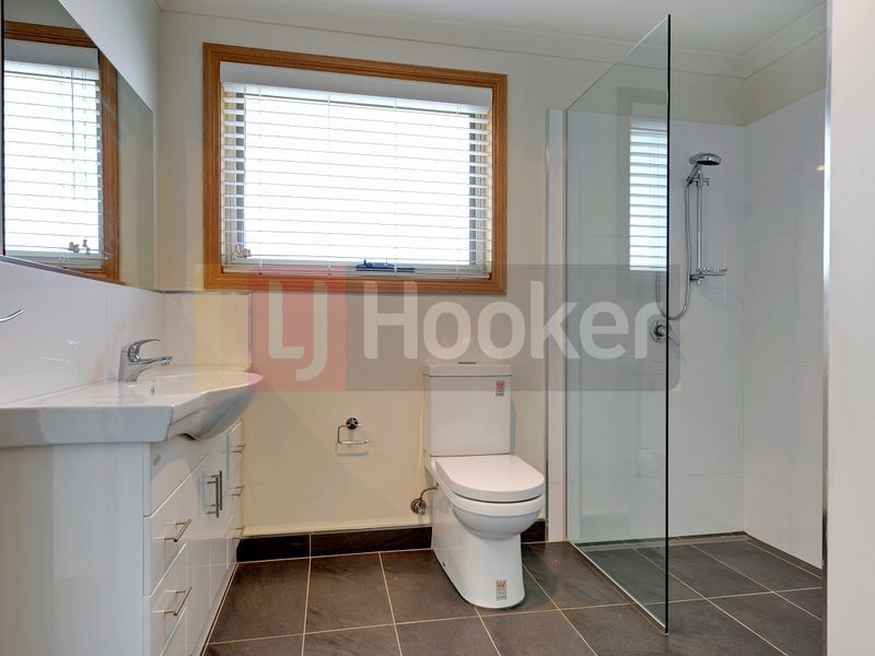 2/84 Cardigan Street, Somerset TAS 7322