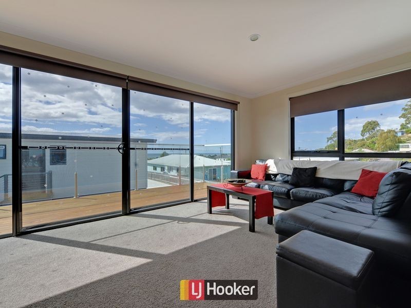 3/24 Pelissier Street, Somerset TAS 7322