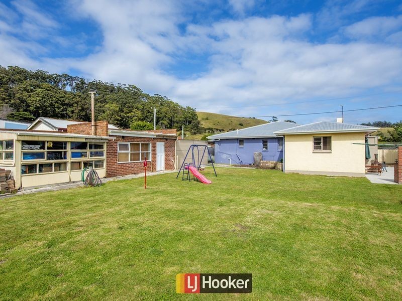 1 Lyle Street, Sulphur Creek TAS 7316