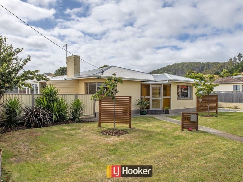 1 Lyle Street, Sulphur Creek TAS 7316
