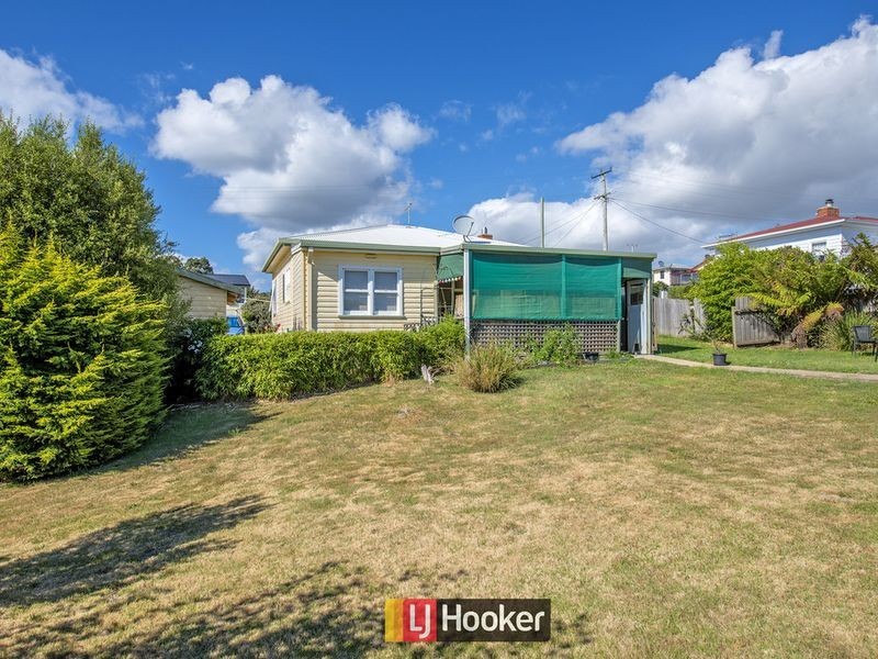 4 Fielding Street, Penguin TAS 7316