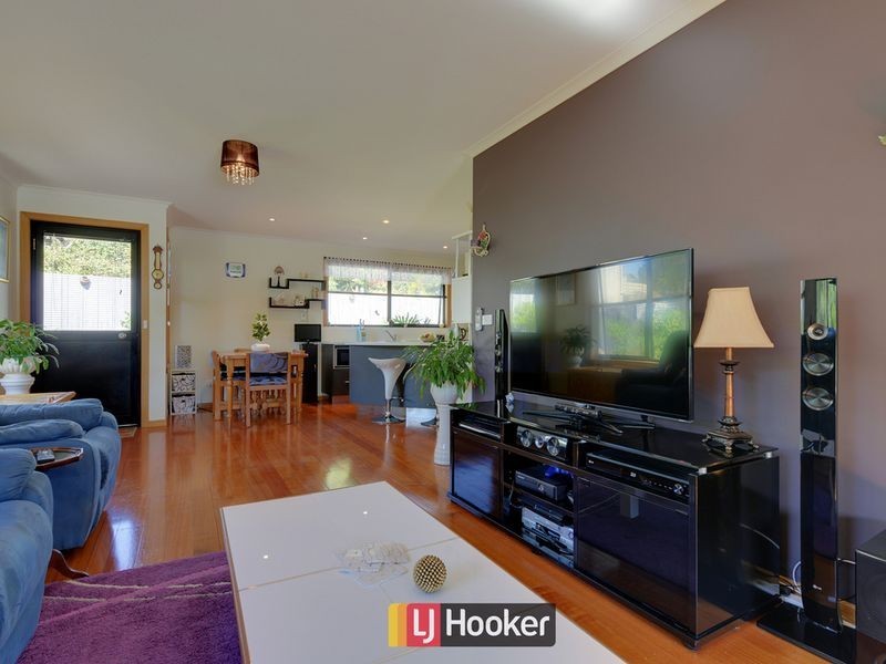 2/21 Deviation Road, Penguin TAS 7316