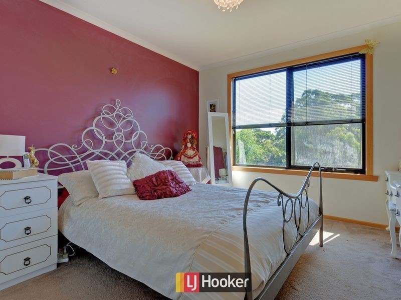 2/21 Deviation Road, Penguin TAS 7316