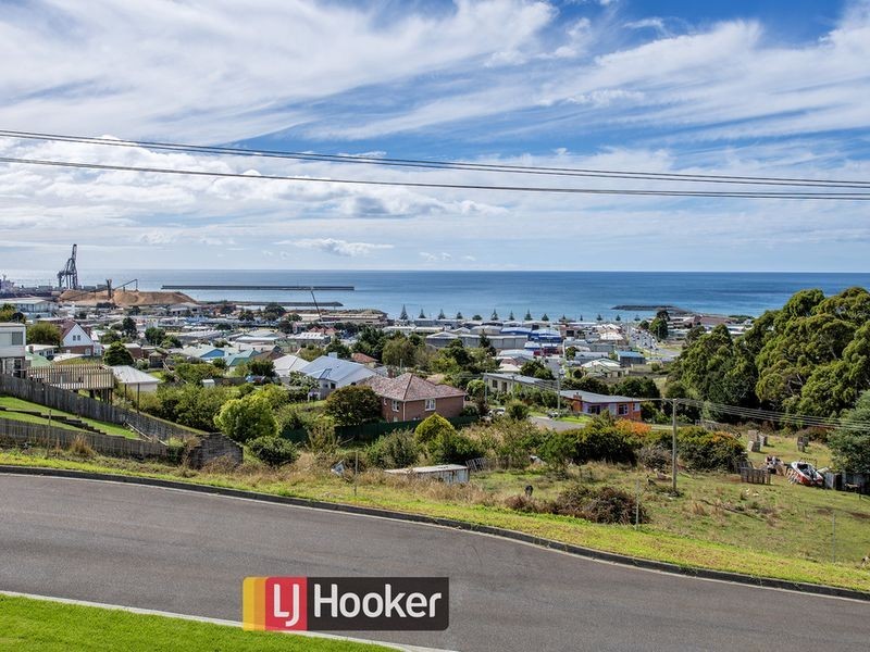 8 Young Street, Acton TAS 7320