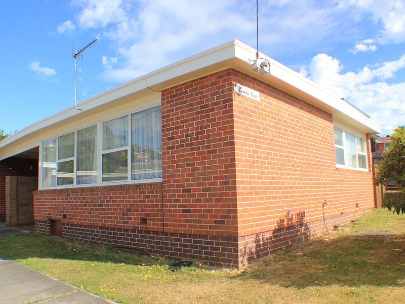 4/14 Howe Street, Park Grove TAS 7320