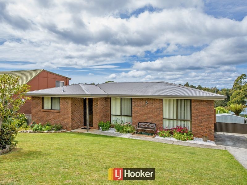19 Manuka Drive, Romaine TAS 7320