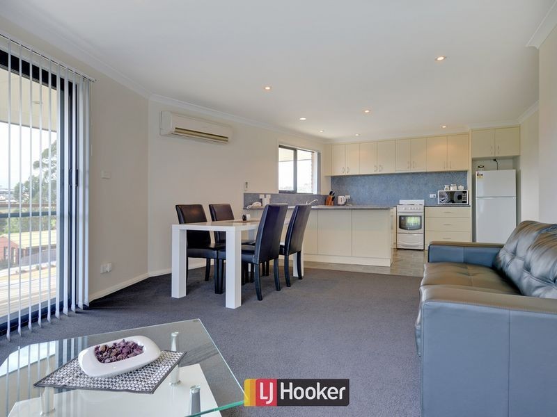 2/6 Fagan Drive, Downlands TAS 7320