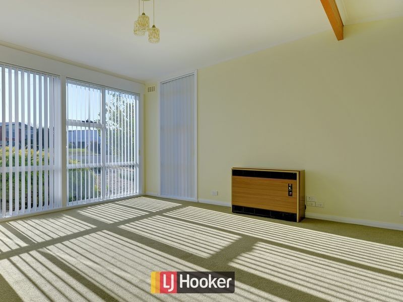 8 Guy Crescent, Somerset TAS 7322