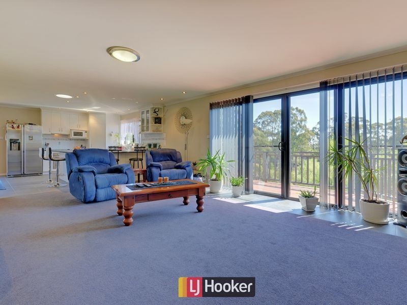 11 Evelyn Street, Penguin TAS 7316