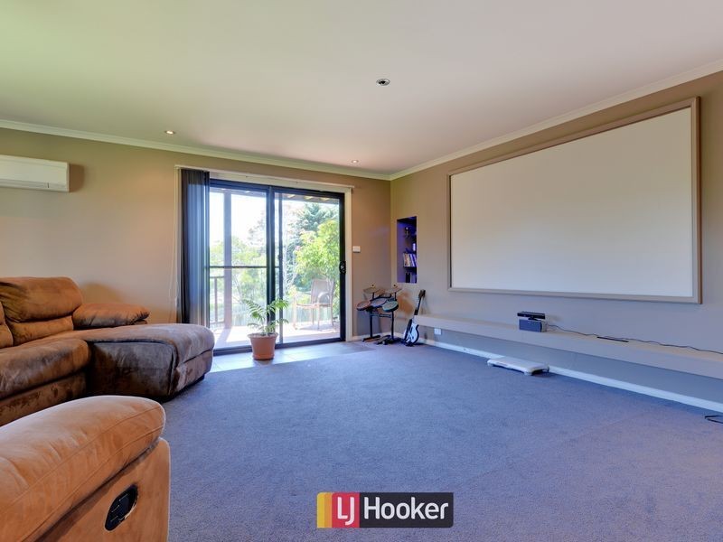 11 Evelyn Street, Penguin TAS 7316