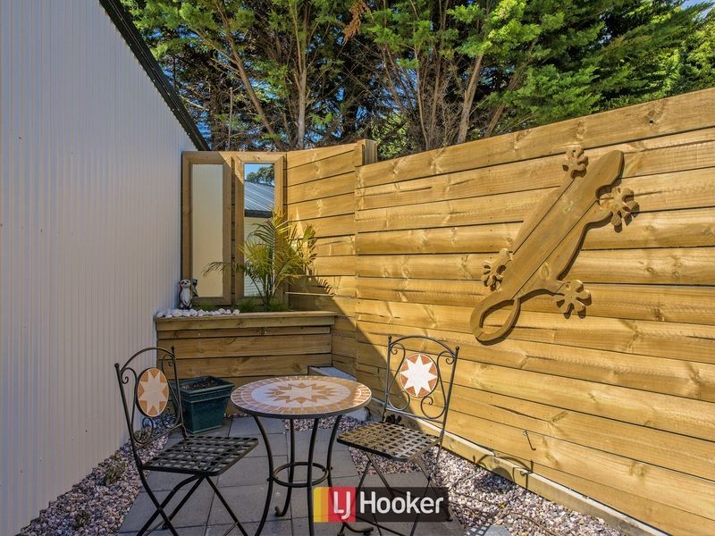 11 Evelyn Street, Penguin TAS 7316