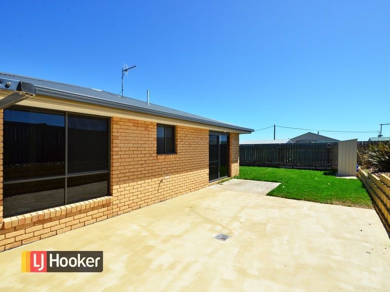 Unit 2/31 Stirling Street, Hillcrest TAS 7320