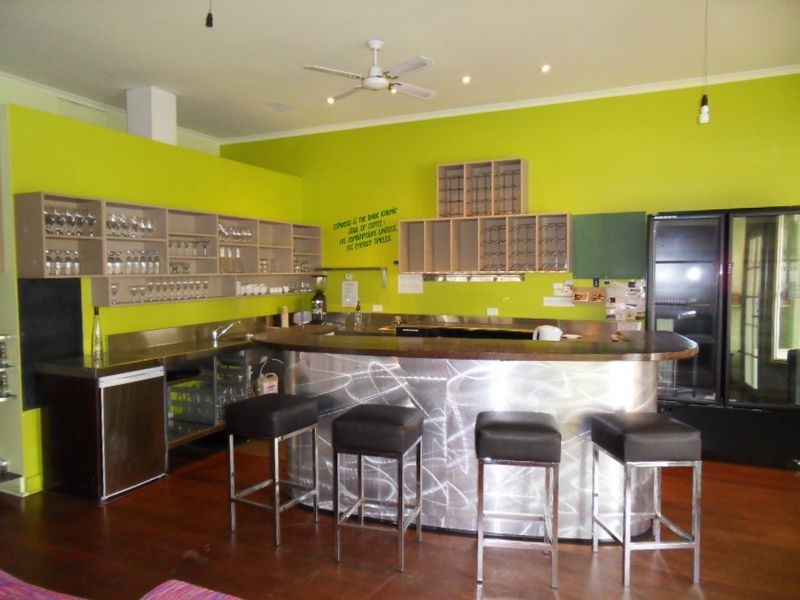 87 Main Road, Penguin TAS 7316