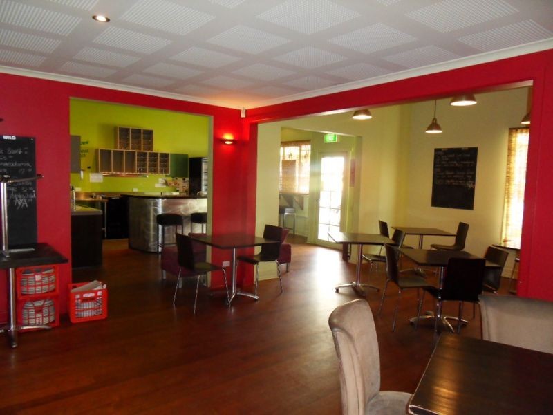 87 Main Road, Penguin TAS 7316