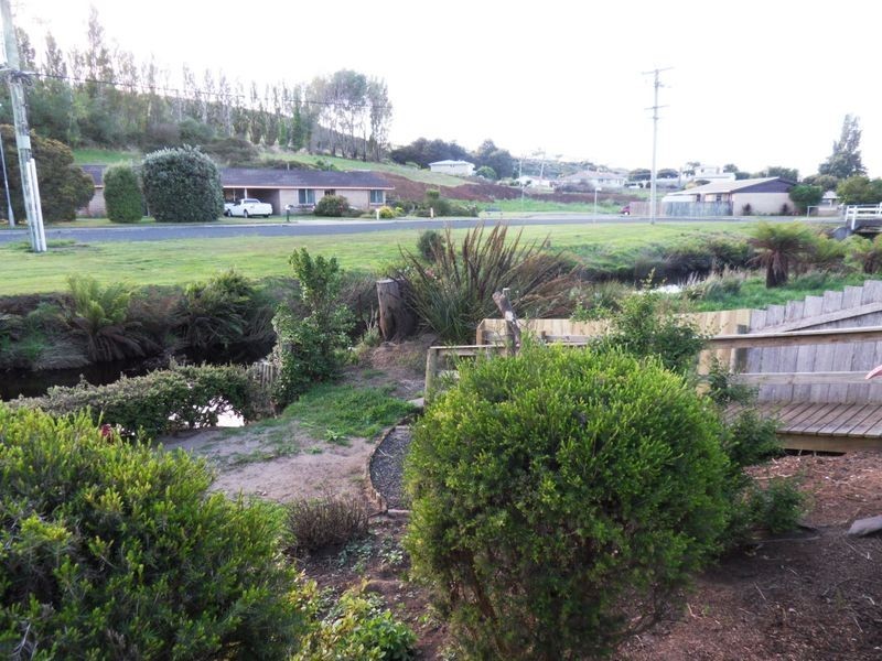 12/3 Hayward Street, Penguin TAS 7316
