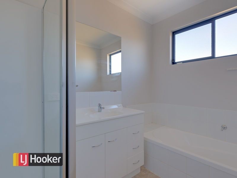 25 Oak Avenue, Somerset TAS 7322