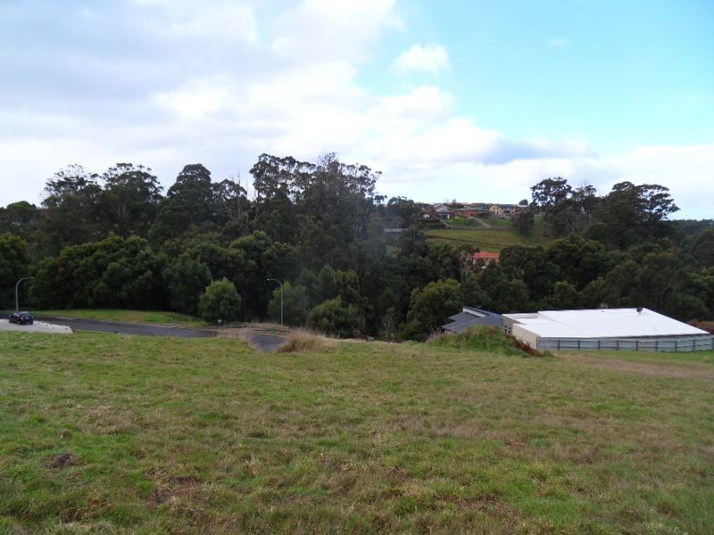 32 Dowling Drive, Romaine TAS 7320