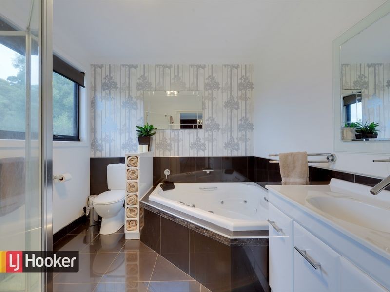 63 Lyons Street, Somerset TAS 7322