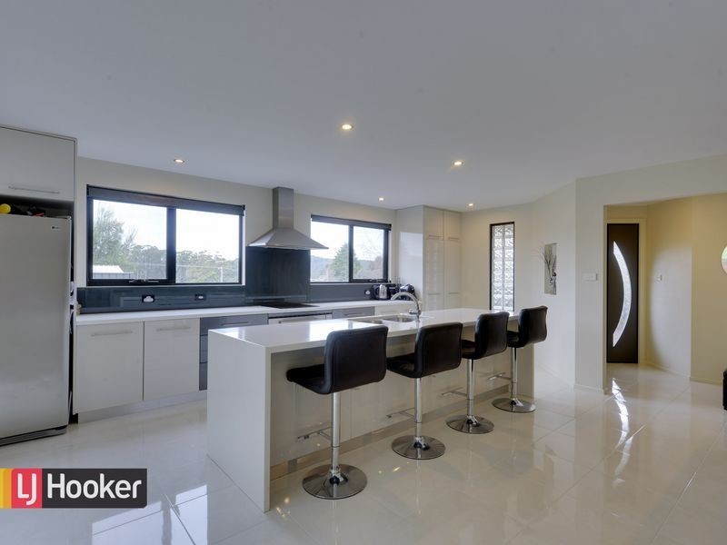 63 Lyons Street, Somerset TAS 7322