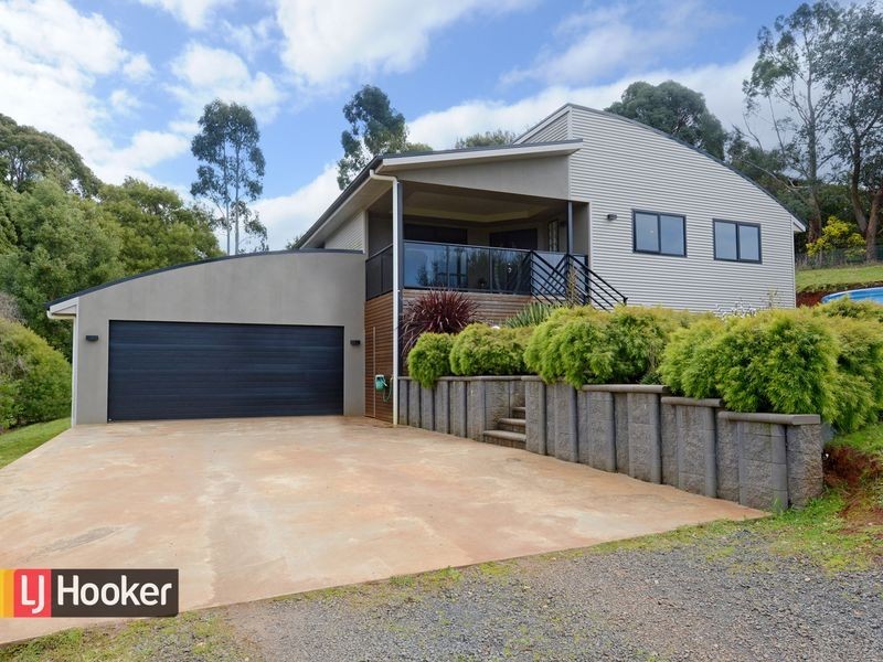 63 Lyons Street, Somerset TAS 7322