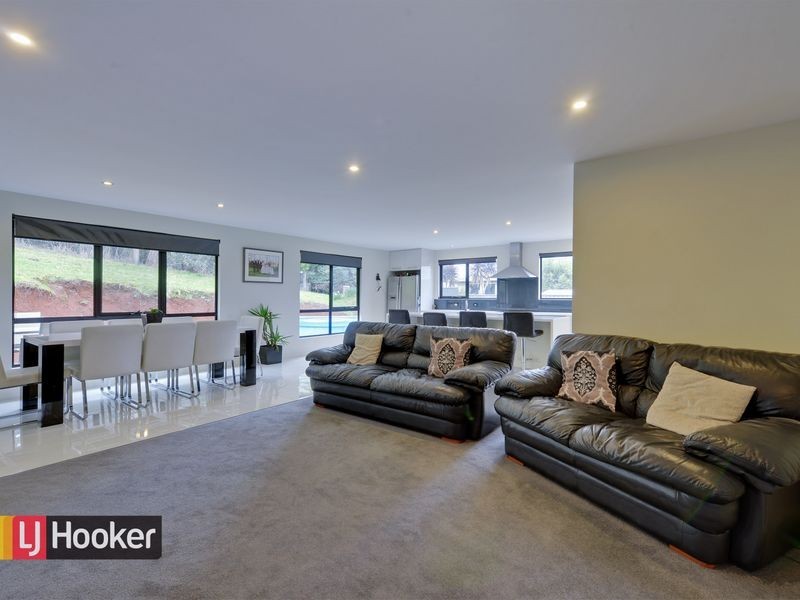 63 Lyons Street, Somerset TAS 7322