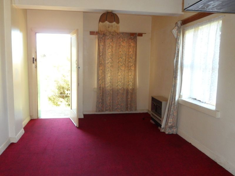 2/1 Old Surrey Road, Burnie TAS 7320