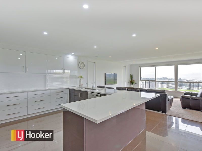 18 Southern Cross Drive, Ulverstone TAS 7315
