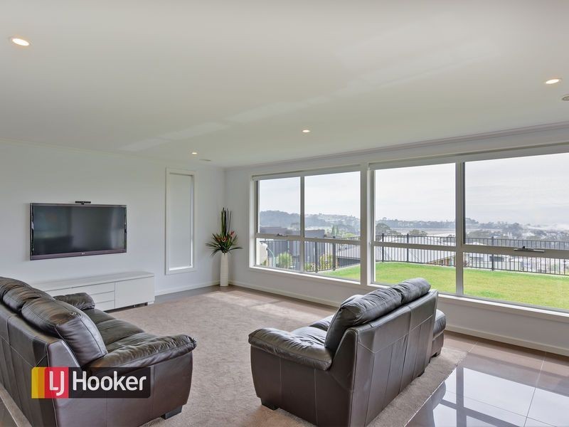 18 Southern Cross Drive, Ulverstone TAS 7315