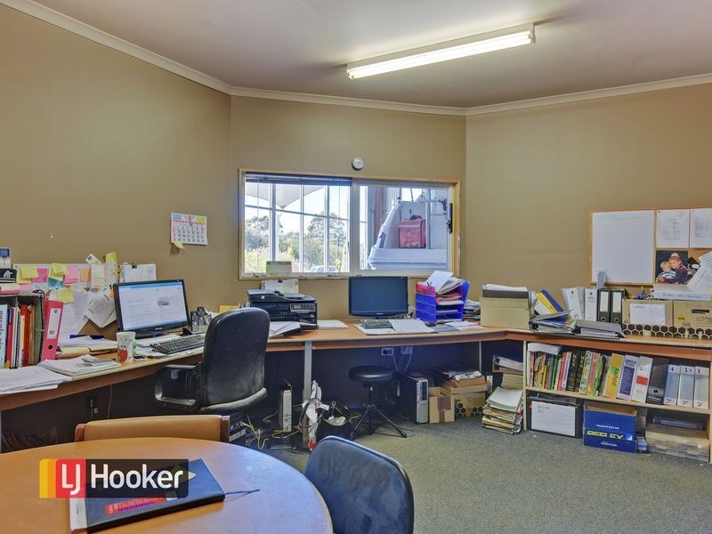 34 Enterprise Avenue, Penguin TAS 7316