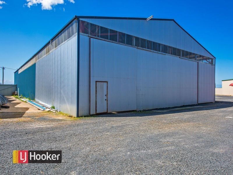 34 Enterprise Avenue, Penguin TAS 7316