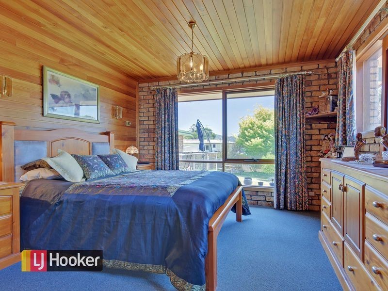 6 Irbys Circus, Sisters Beach TAS 7321