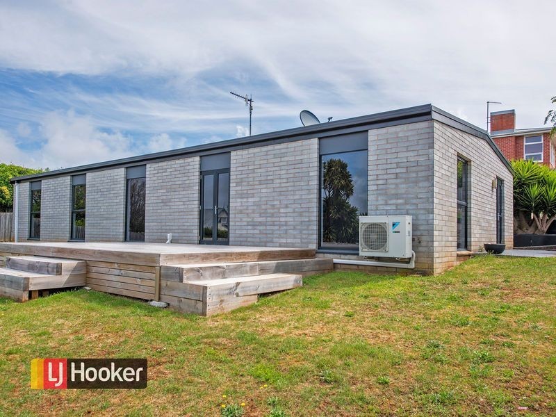 4 Gilmour Crescent, Somerset TAS 7322
