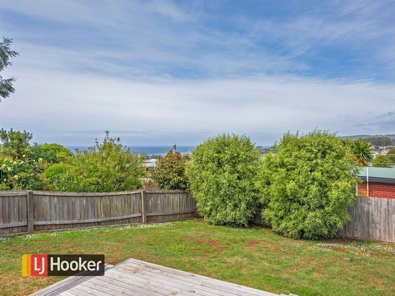 4 Gilmour Crescent, Somerset TAS 7322