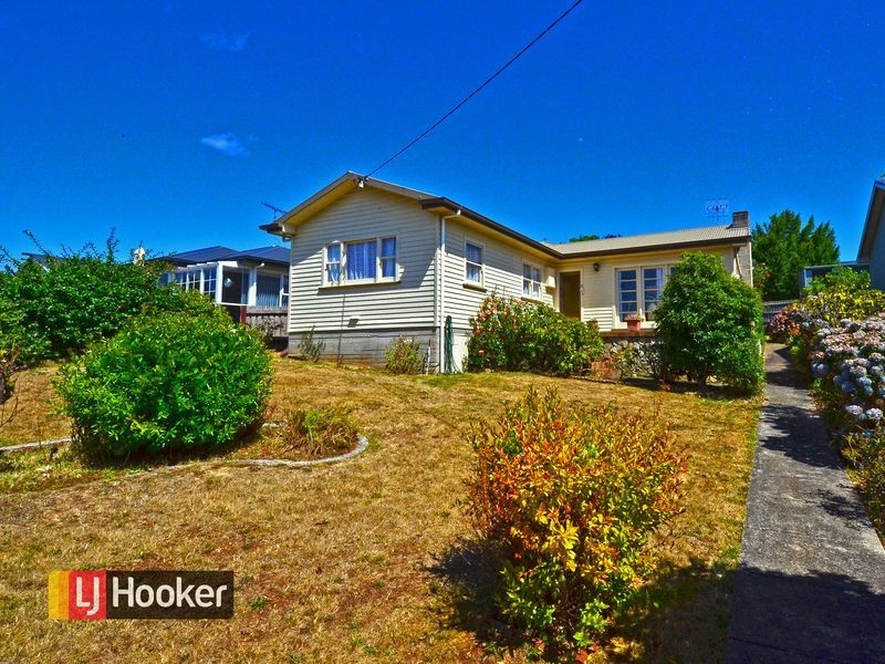 24 West Park Grove, Parklands TAS 7320