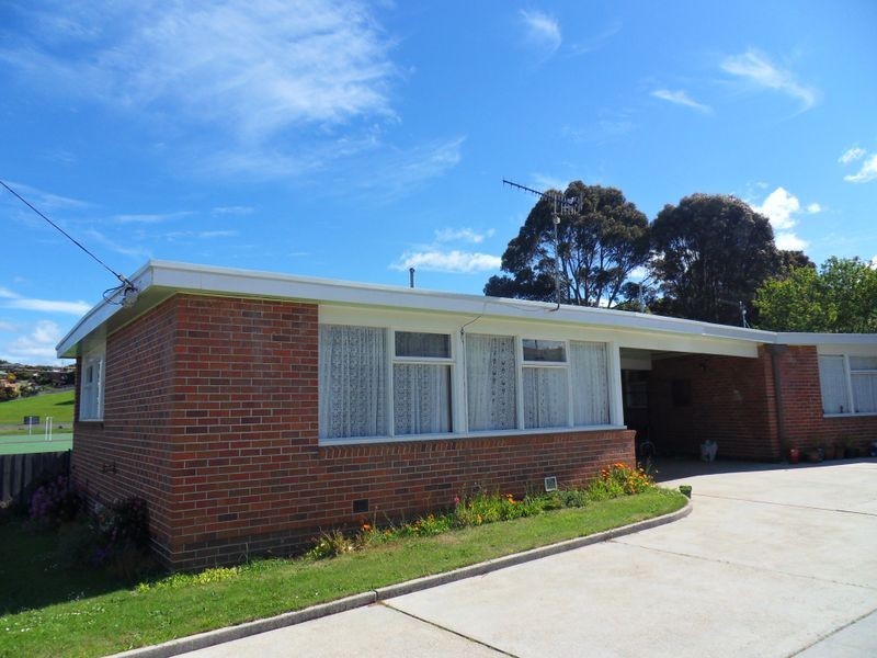 1/14 Howe Street, Burnie TAS 7320