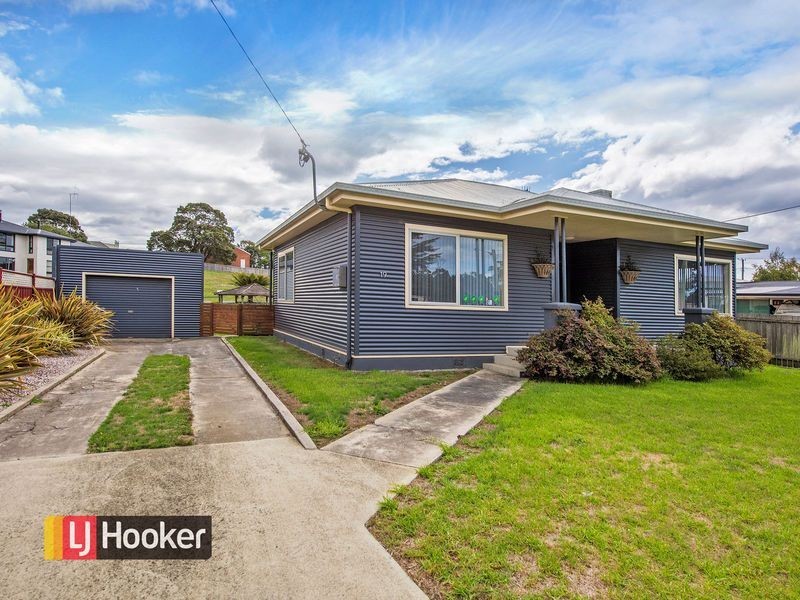 19 Murchison Highway, Somerset TAS 7322