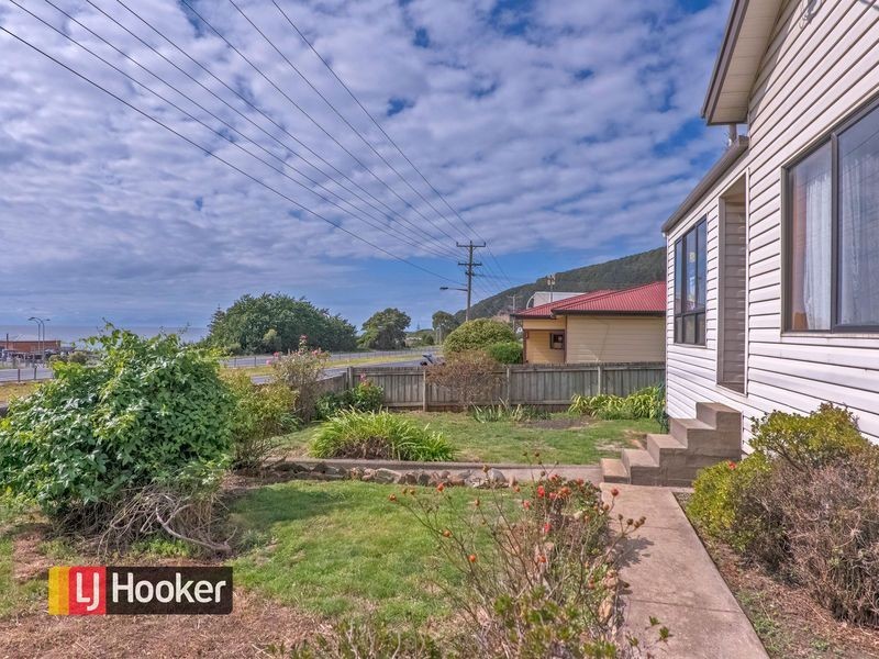 5 Bass Highway, Round Hill TAS 7320