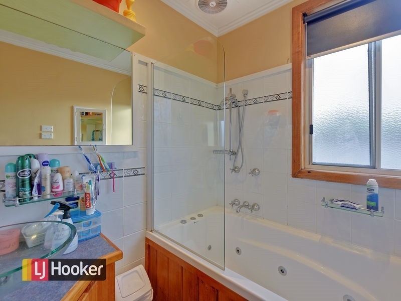 85 Simpson Street, Somerset TAS 7322