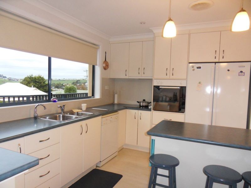 98 Brickport Road, Burnie TAS 7320