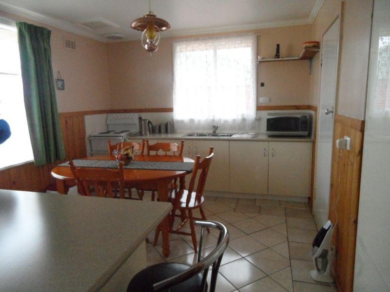 6 Ronald Crescent, Somerset TAS 7322